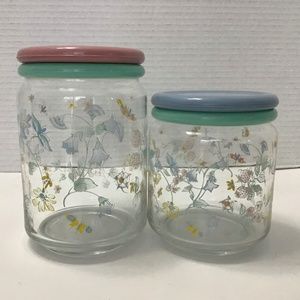 VTG Glass Jars with Flower Motifs Butterflies Strawberries Plastic Lids